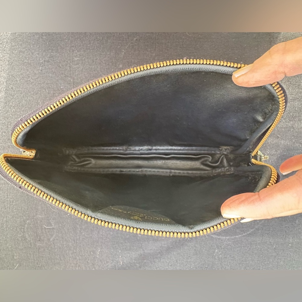 Gucci Navy Blue and Beige Signature Monogram Bag - Picture 12 of 13